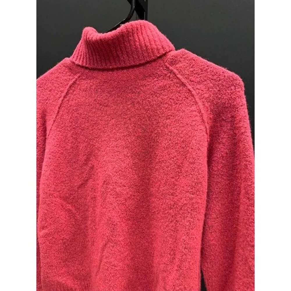 Jeanne Pierre Pink Turtleneck Wool Blend Sweater
